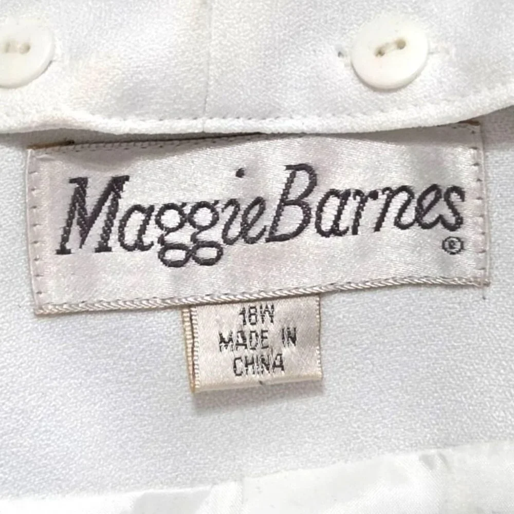 Maggie Barnes Womens White Coat With Black Faux Fur Trim Rhinestone 18W - Picture 5 of 9